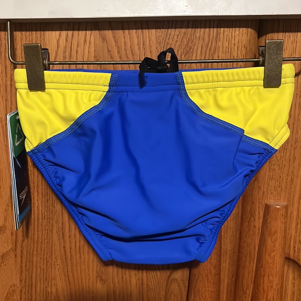 Speedo - Picture 4 of 5